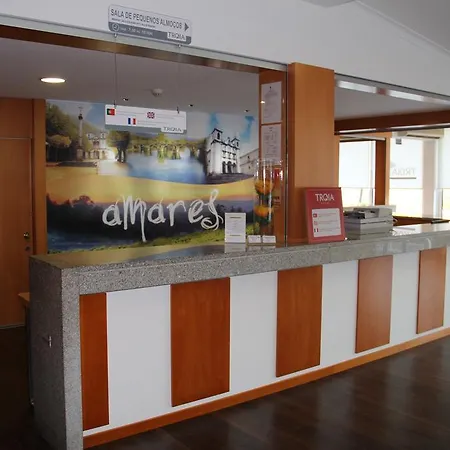 Hotel Troia Amares