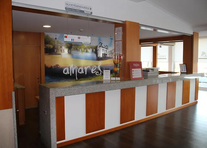 Hotel Troia Amares